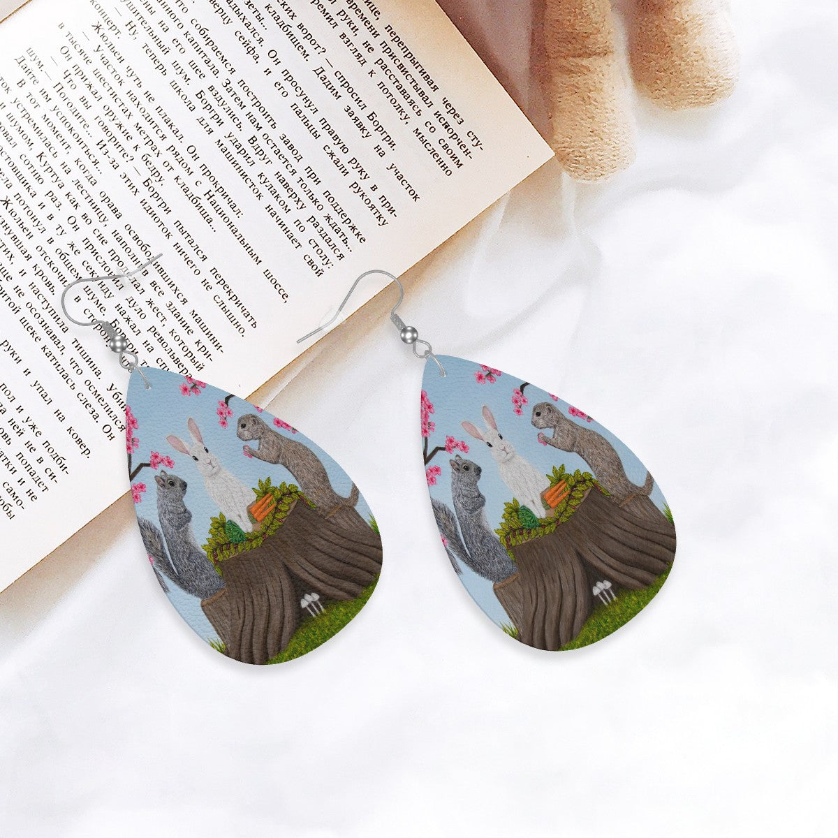 Garden Gathering – Lightweight Art Earrings – by Roberta Pacino